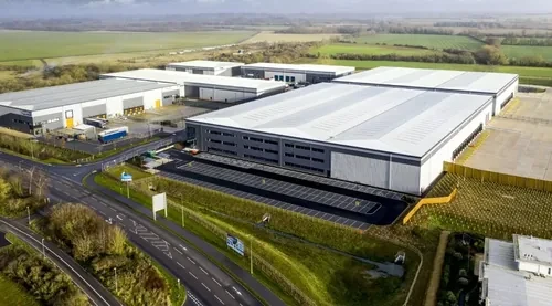 Tritax Park Oxford: 160-acre site at M40 J9 with Siemens Healthineers 604,000 sq ft facility in fit-out and Phase 2 planning for 1.75 million sq ft submitted.
